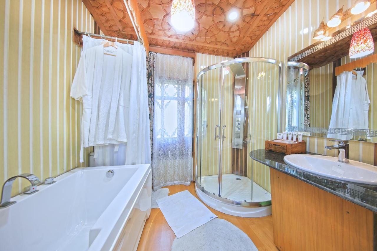 Готель Kolu Group Of Houseboats Срінагар Екстер'єр фото
