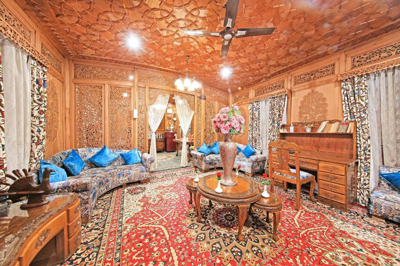 Готель Kolu Group Of Houseboats Срінагар Екстер'єр фото